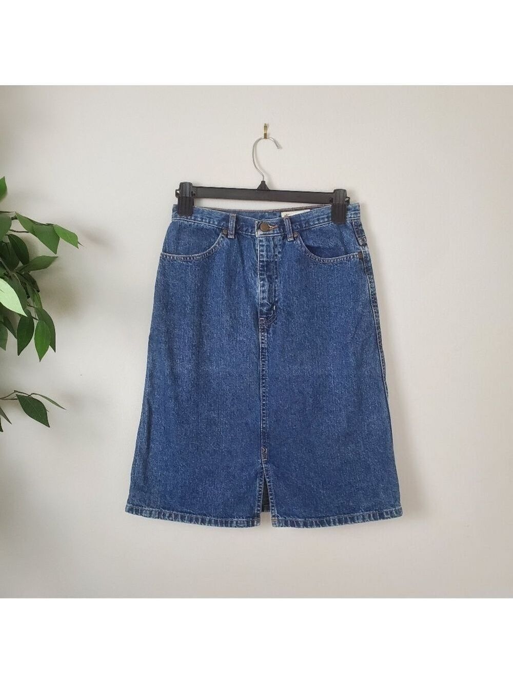 Eddie Bauer 100% Cotton Classic Blue Denim Skirt Womens Size 4 Cottage Core*